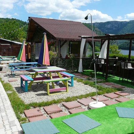 Clisura Dunarii Casutele Danca Ogradina Exteriör bild
