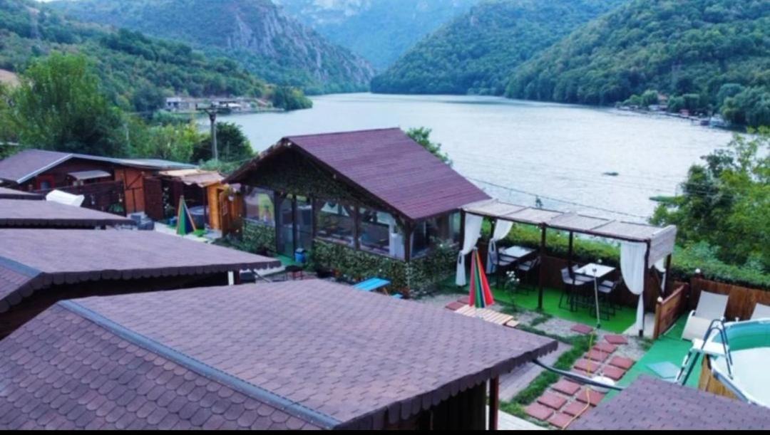 Clisura Dunarii Casutele Danca Ogradina Exteriör bild